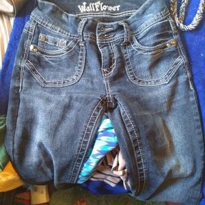 Wallflower jeans